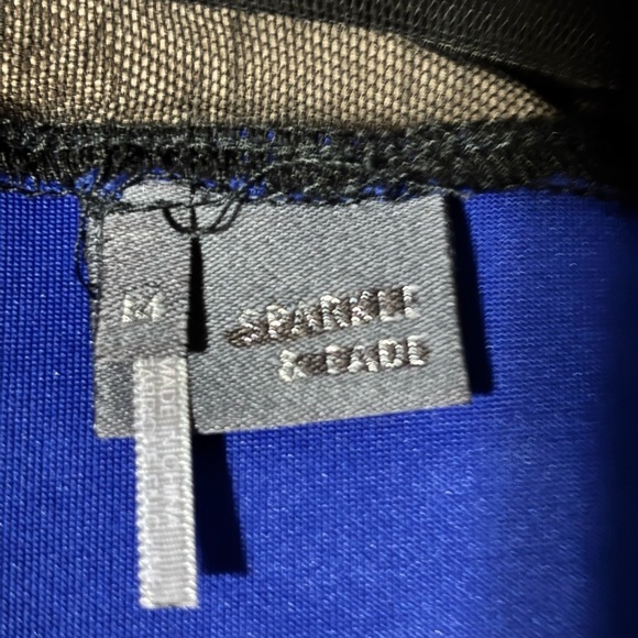 🛍Bundle sale🛍Sparkle & Fade Black and Blue Patterned Crop Top nwot - Picture 9 of 11